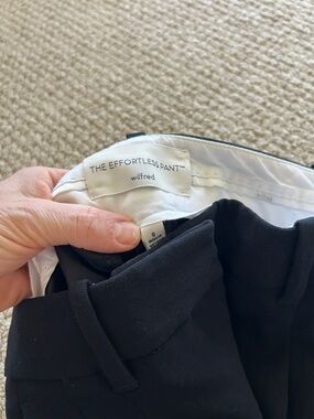 Aritzia Wilfred Black Tailored Effortless Pant